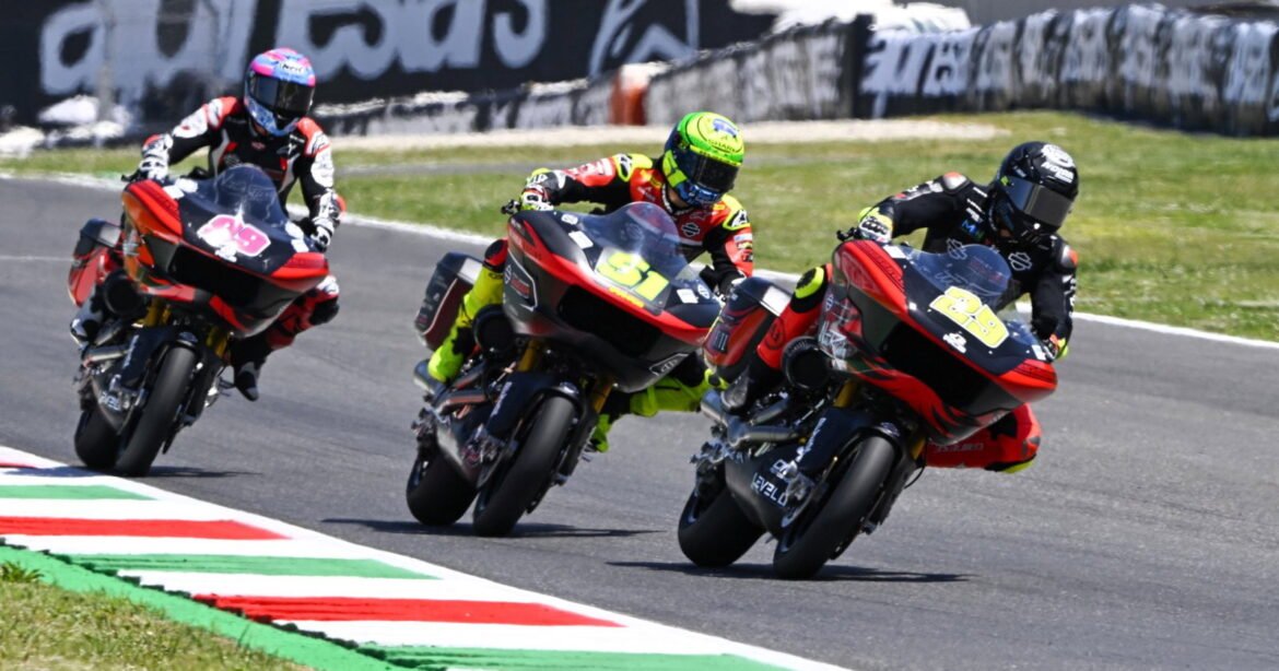 Andrea Iannone convida Casey Stoner e Valentino Rossi para competir com Baggers após vitória em Mugello!