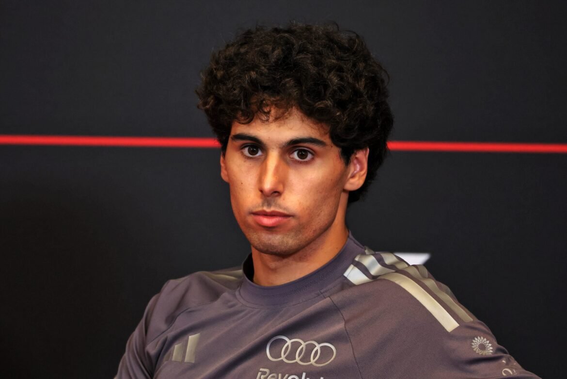 Bortoleto discute a questão da Audi nas largadas.