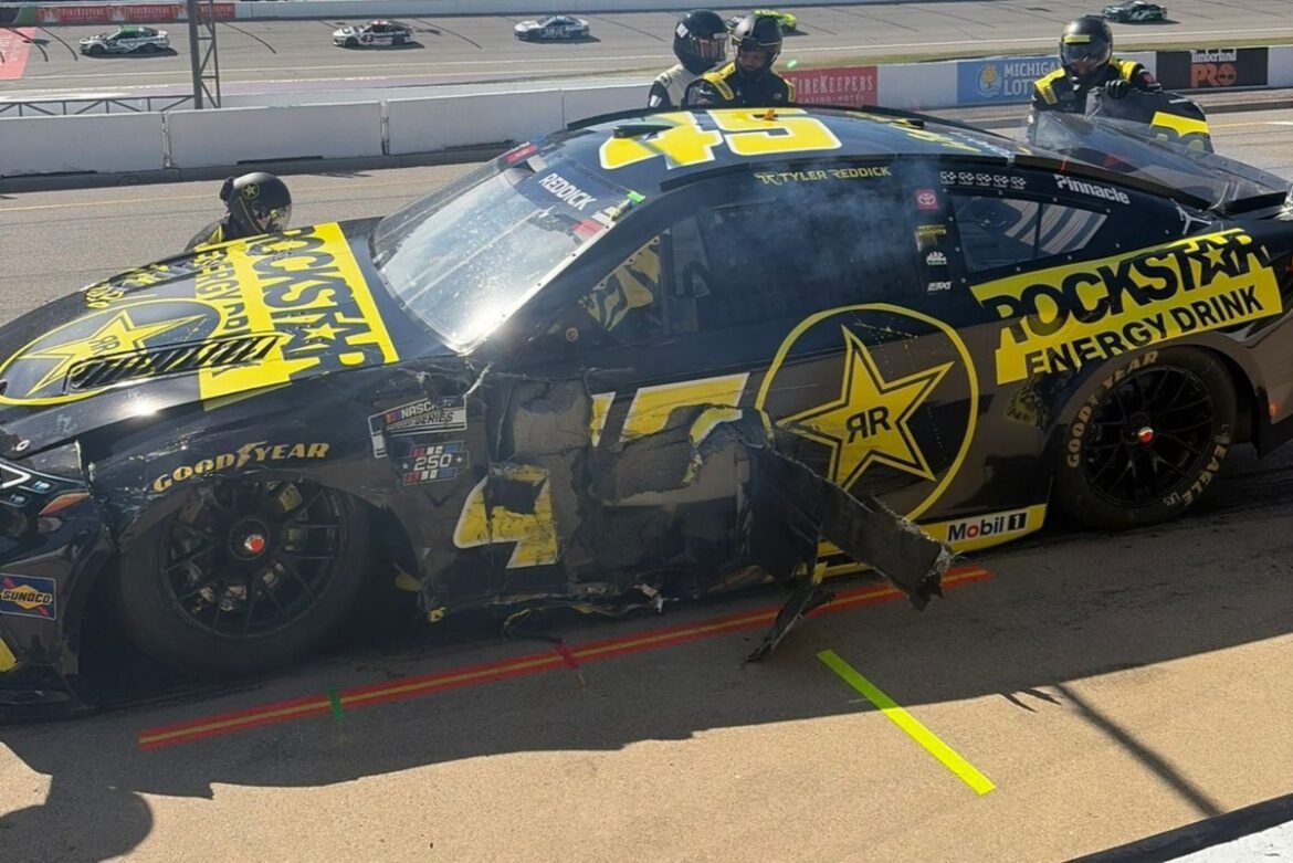 Classificação completa de pontos da NASCAR Cup após Michigan 2026