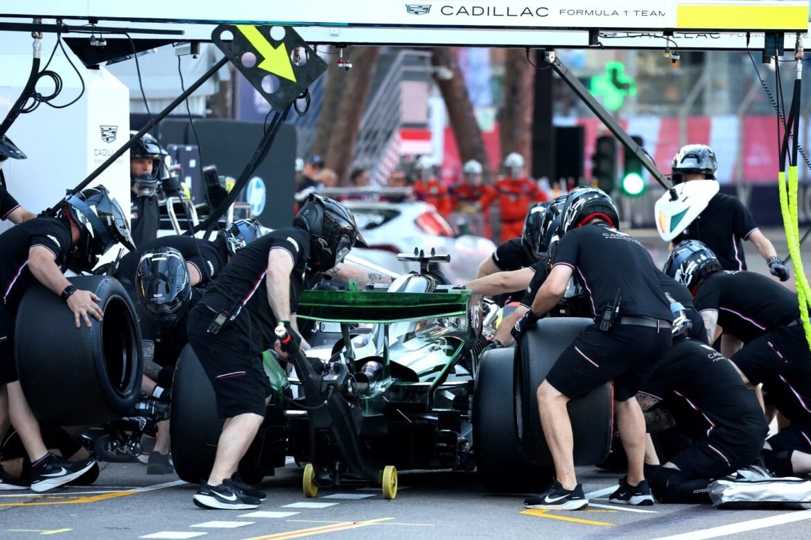 Compreenda os motivos das penalizações de vários pilotos no pit lane em Mônaco.