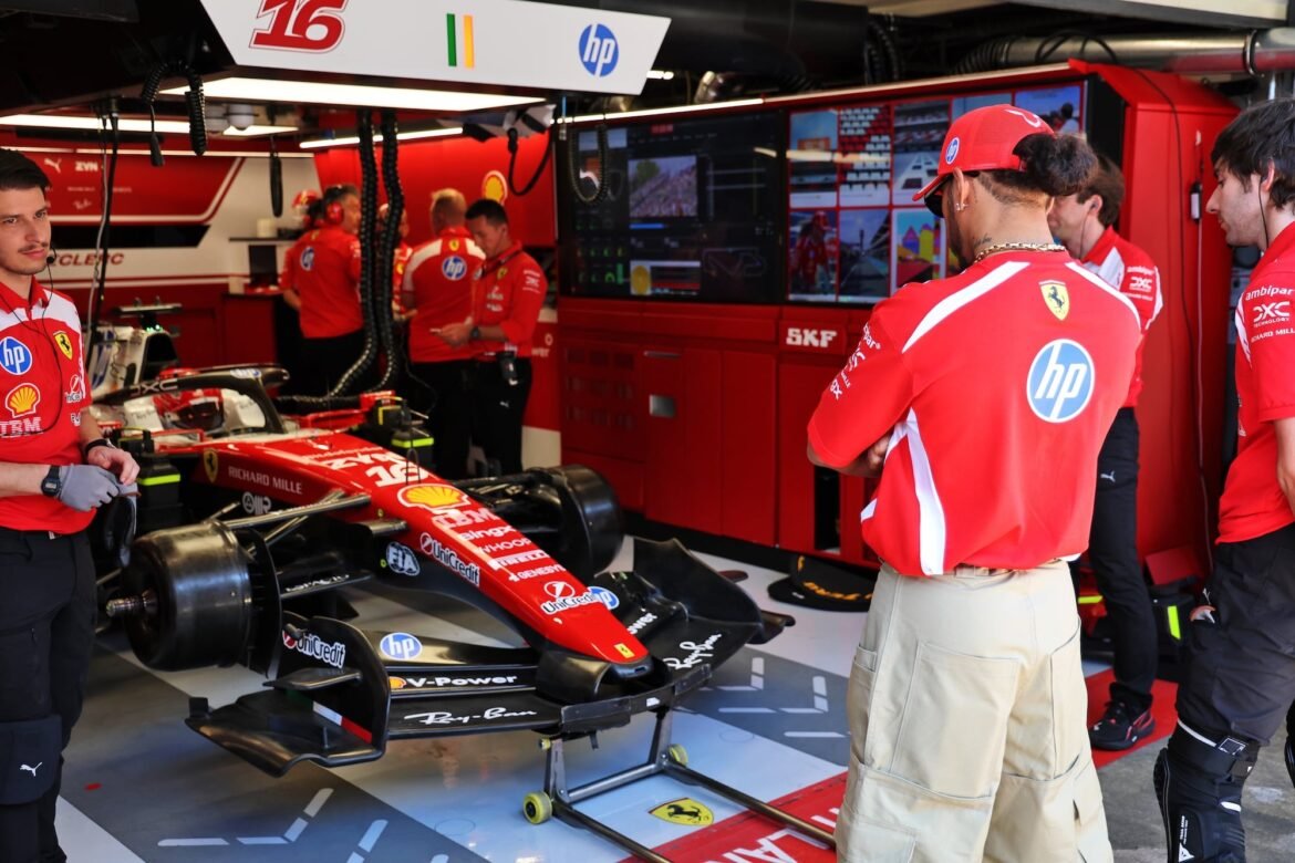 Hamilton expressa insatisfação com a baixa aderência e aguarda melhorias da Ferrari.