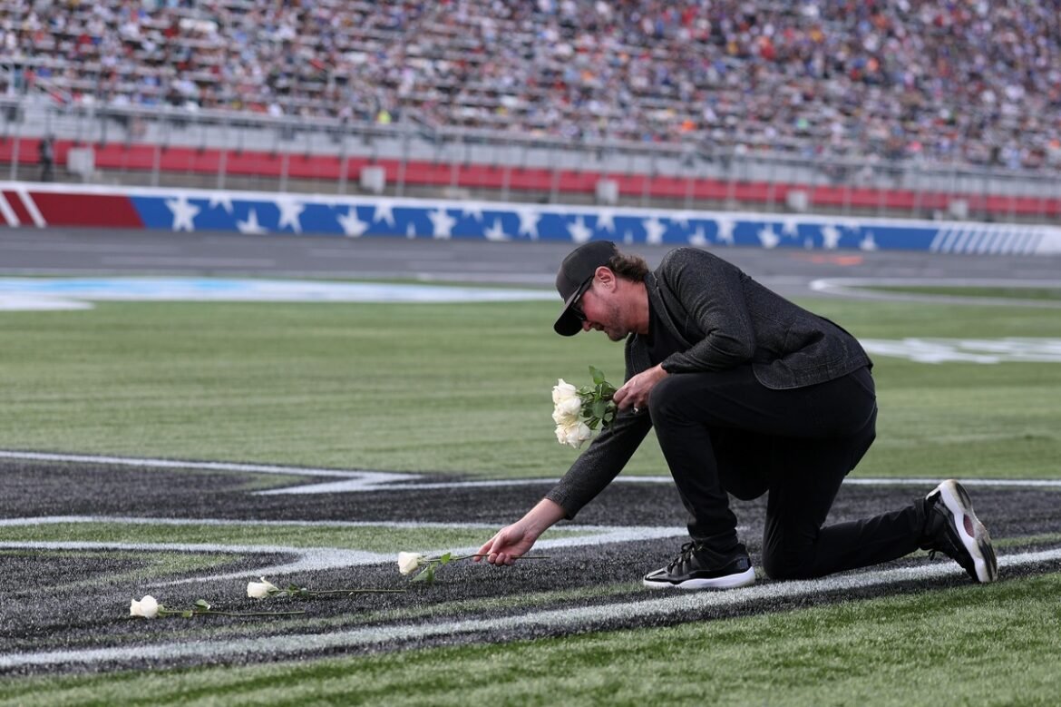 Kurt Busch faz sua primeira declaração pública após a morte do irmão Kyle.