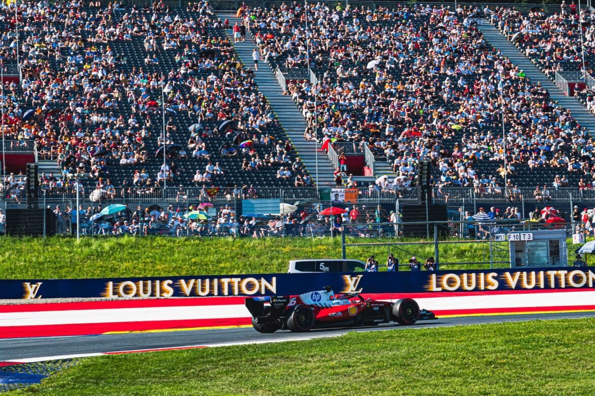 Leclerc afirma estar 'moderadamente contente' com sua performance na classificação na Áustria.