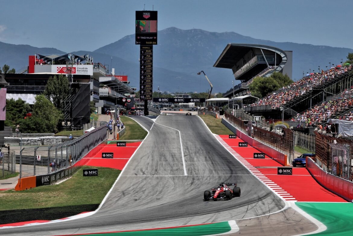 Leclerc aprova as novas atualizações da Ferrari em Barcelona.