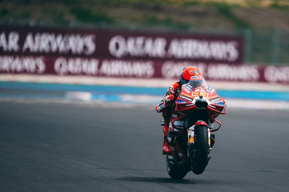 Marc Márquez supera Pedro Acosta e conquista uma pole position extraordinária.
