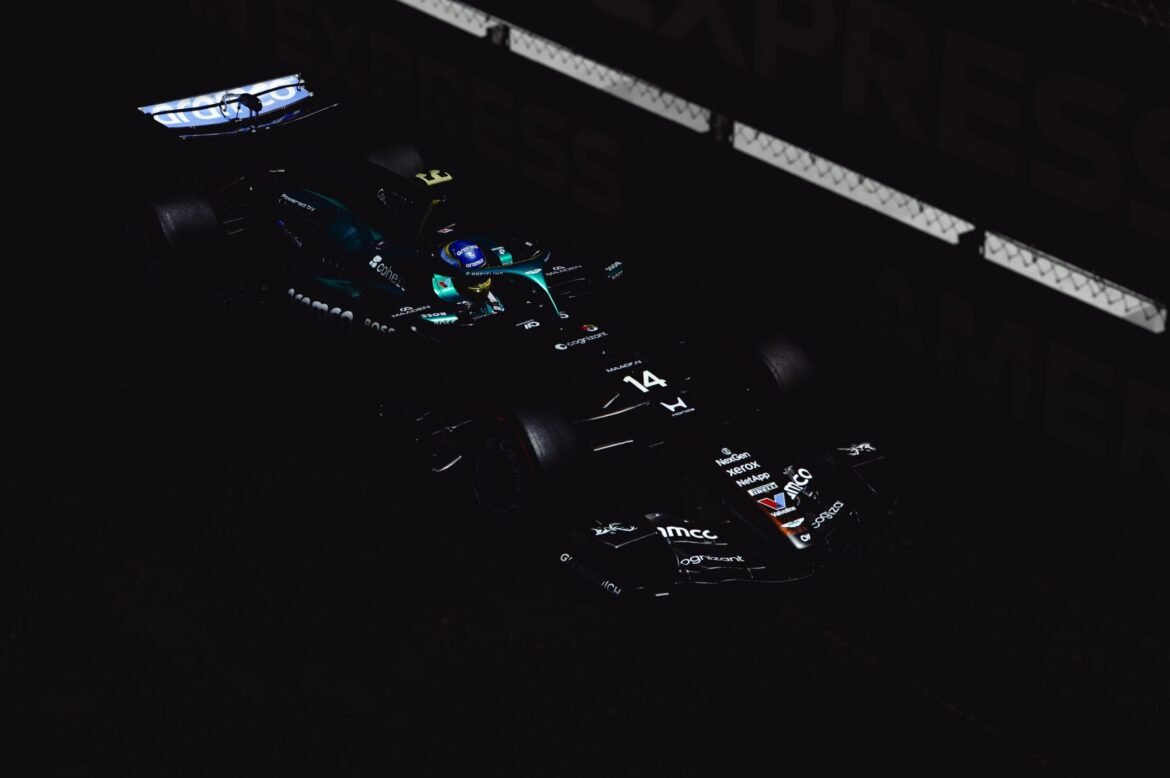 Newey retorna a Mônaco e confirma atualizações da Aston Martin