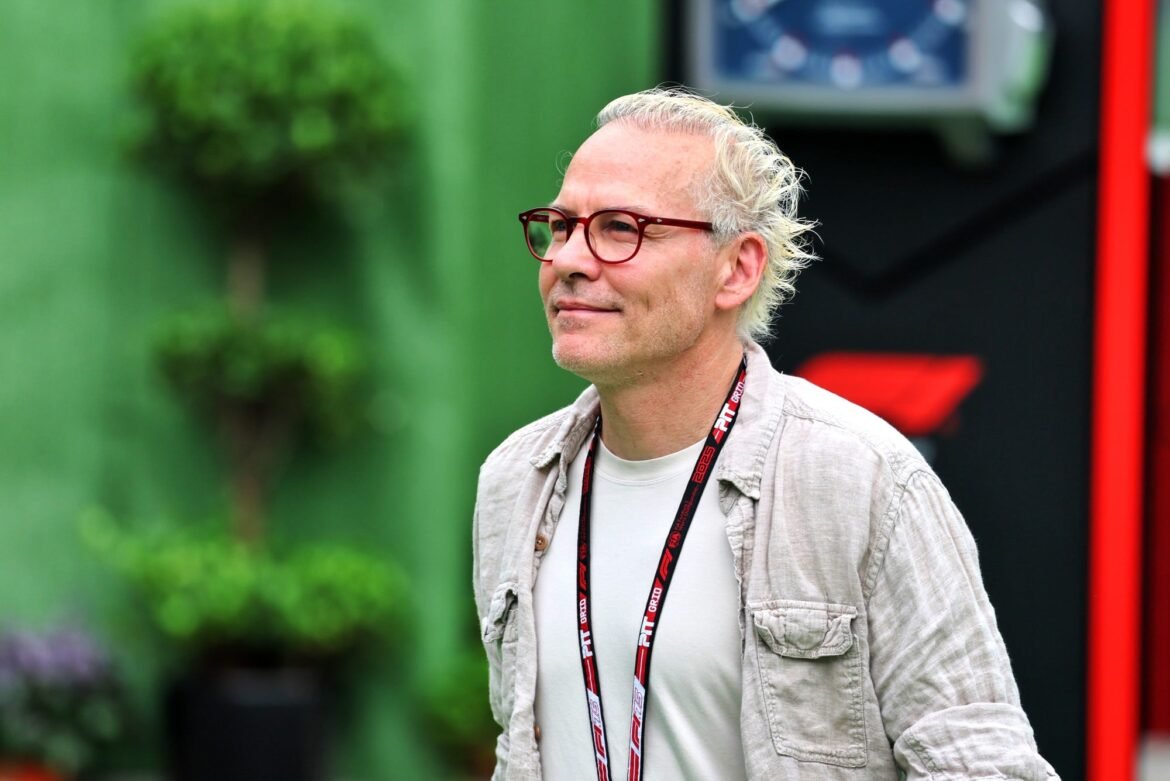 Russell leva a melhor em Barcelona, de acordo com Villeneuve.