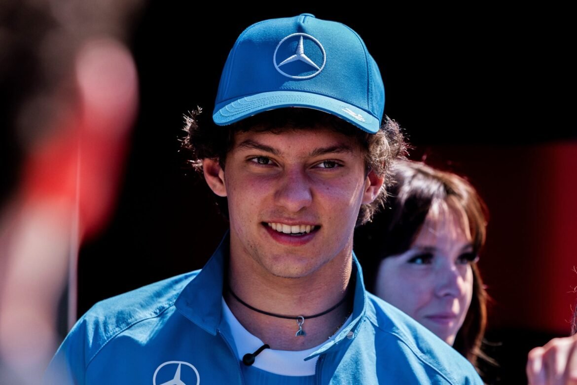 Antonelli compartilha detalhes de sua intensa disputa com Hamilton na Sprint