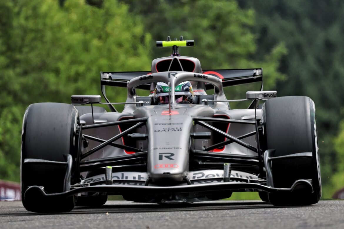 Bortoleto finaliza em 13º lugar no segundo treino livre do GP da Bélgica.