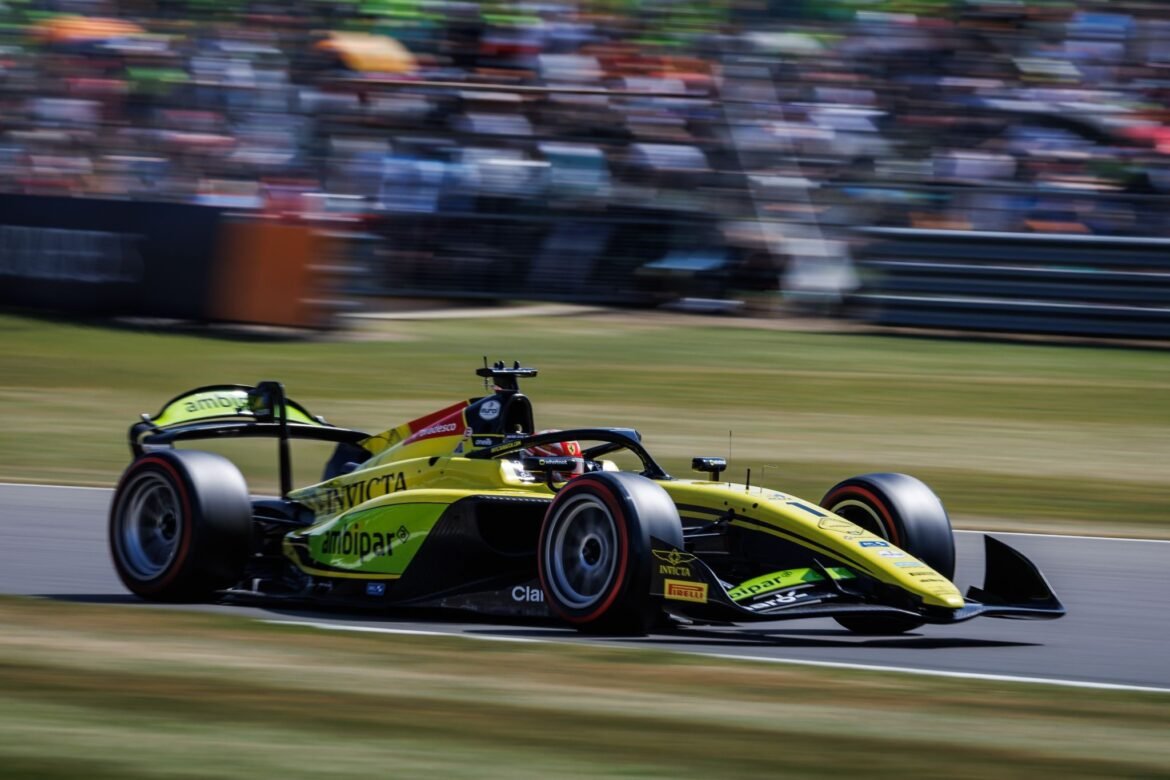 Câmara conquista terceira pole na F2 de 2026 em Silverstone – Feeder Series