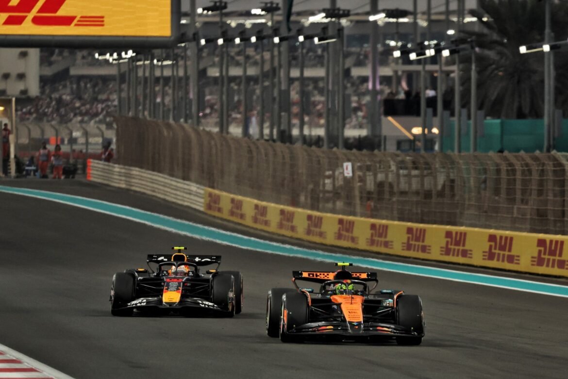Chefe da McLaren não faz comparações com a Red Bull e pede progresso para a equipe.