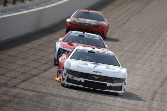 Chicagoland é uma nova pista de corrida bastante agitada para os carros NextGen da NASCAR.