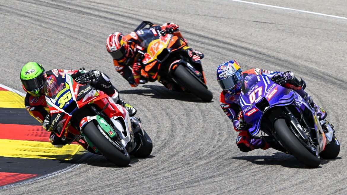 "É por isso que não podemos competir" - Regra de pressão dos pneus da MotoGP chamada de "piada" após o GP da Alemanha.