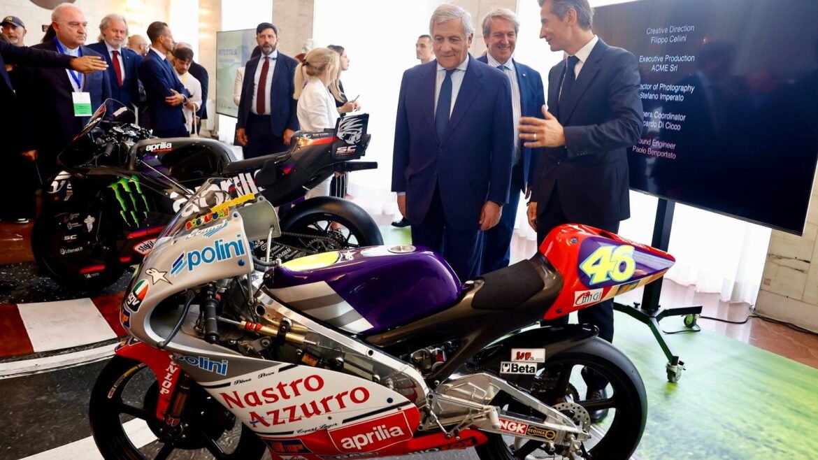 Estrelas italianas da MotoGP no Brasil são designadas 'Embaixadores da Diplomacia Esportiva'