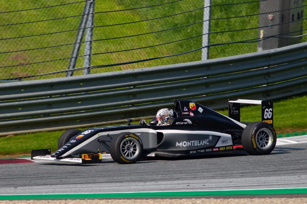 Ex-piloto da FIA F3 Zdeněk Chovanec falece aos 21 anos – Feeder Series