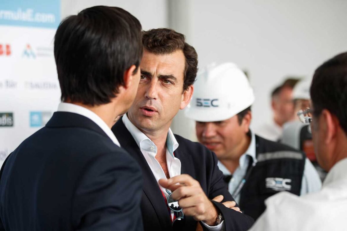 F1: Co-fundador da Fórmula E sugere possibilidade para Alonso: "Cumprindo um sonho"