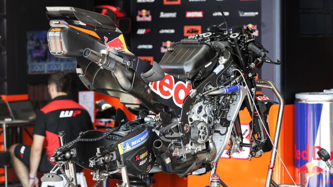 KTM reconhece: “Há algo errado nos nossos motores da MotoGP”