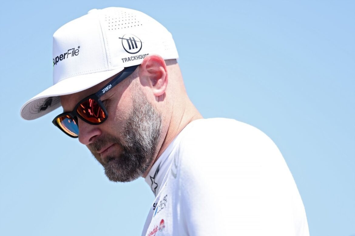 Oficiais da NASCAR explicam motivos para não impor penalidades após corrida em Chicagoland