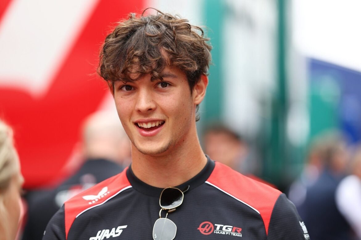 Ollie Bearman aclamado como "exemplo de classe" após emocionante corrida com a Lotus de Ayrton Senna
