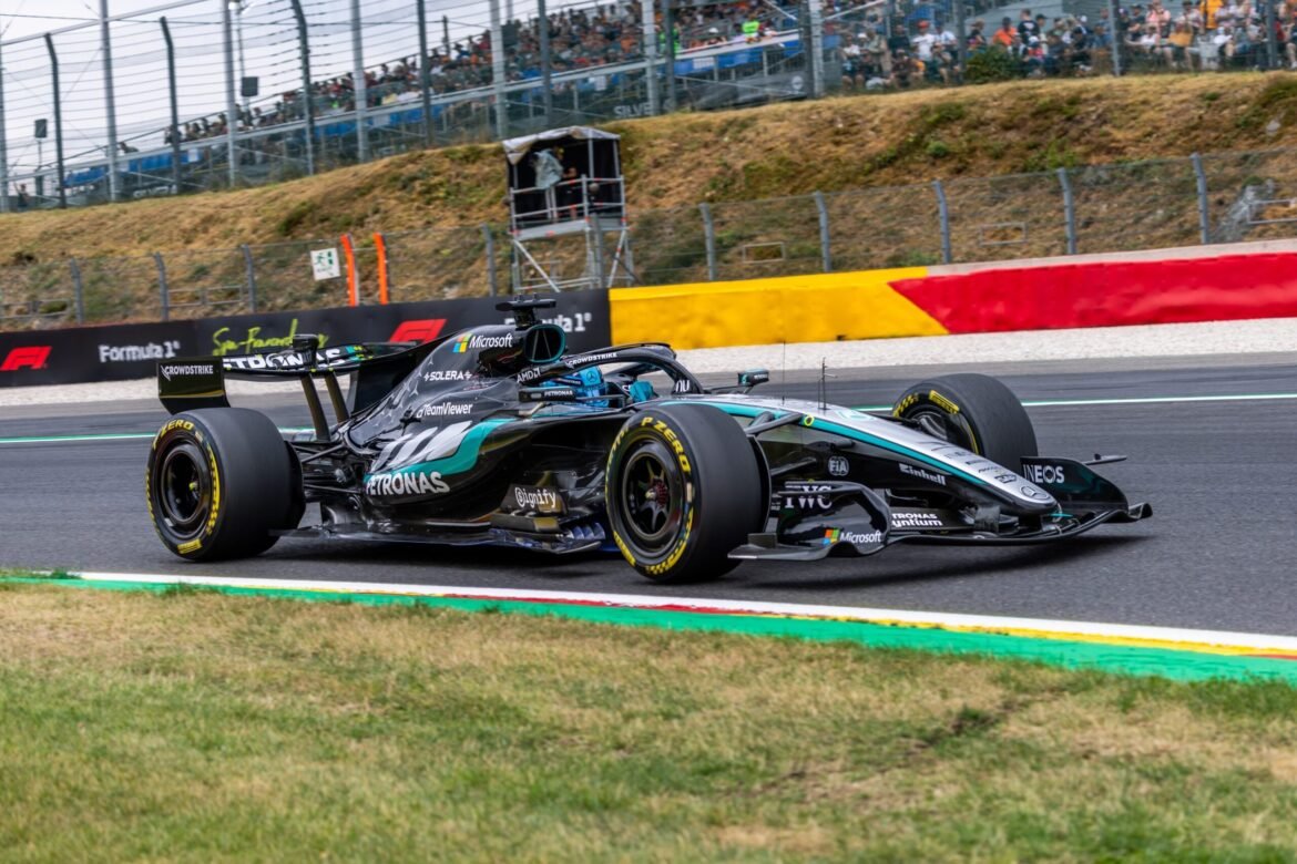 Schumacher propõe que Russell "investigue" Antonelli