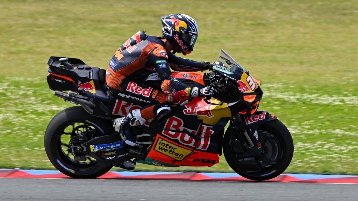 "Sem mais tempo a perder": Por que Pedro Acosta não pôde permanecer na KTM para o MotoGP 2027.