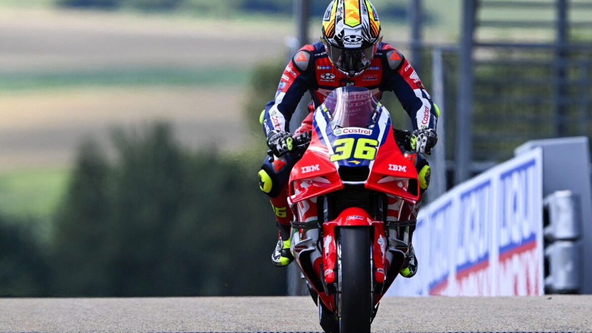 "Um desafio que eu queria enfrentar" - Joan Mir explica sua mudança para a Gresini Ducati no MotoGP.