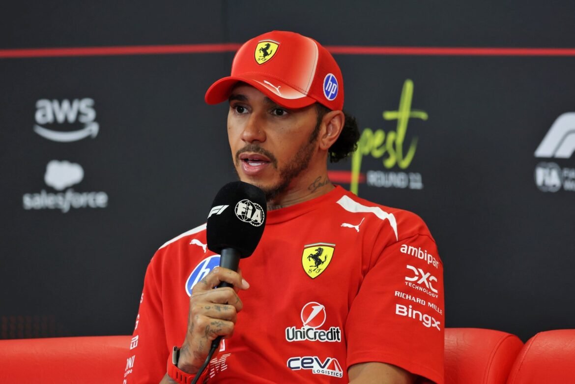 Veja todas as punições que Hamilton recebeu em 2026.