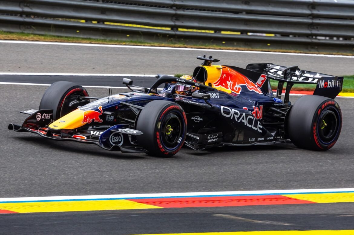 Verstappen avalia de forma positiva sua performance após o pódio no GP da Bélgica.