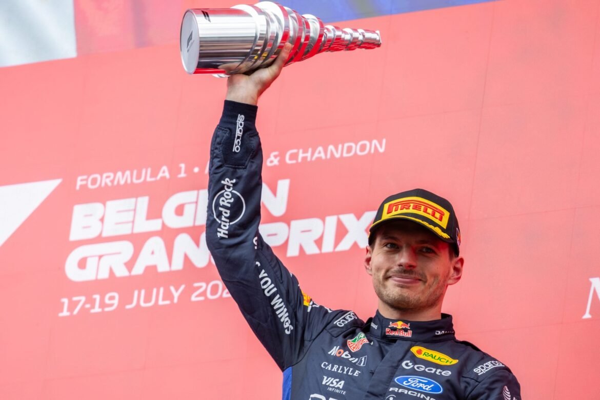 Verstappen deve continuar na Red Bull, segundo jornalista.