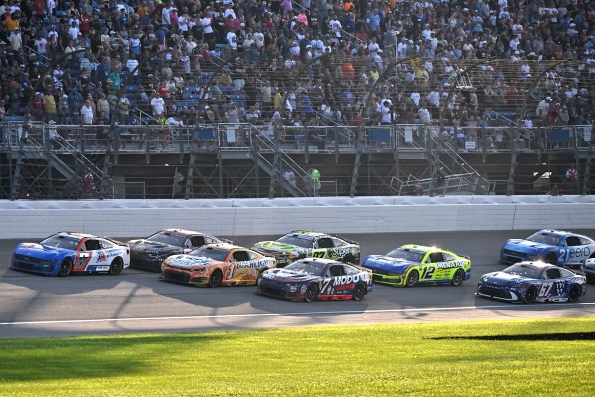 Vice-Presidente de Desempenho de Veículos da NASCAR deixa o cargo