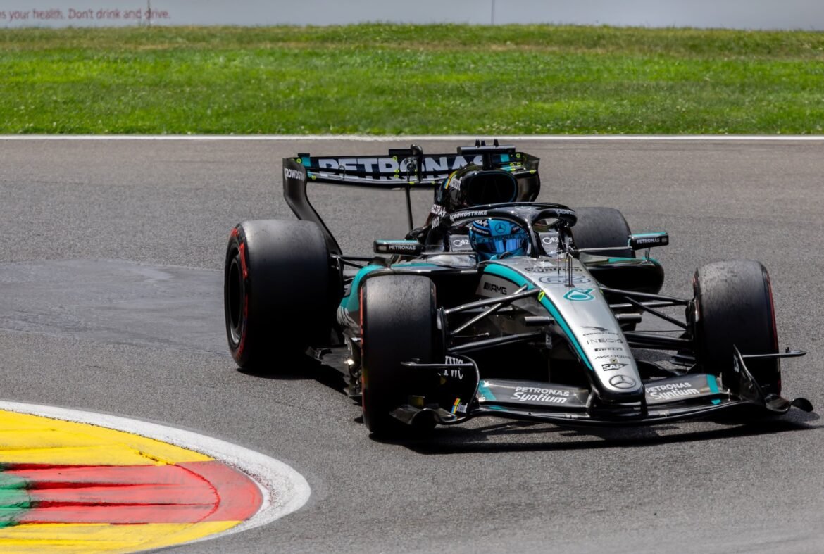 Wolff atribui responsabilidade à Mercedes e a Russell pelos problemas de potência na Bélgica