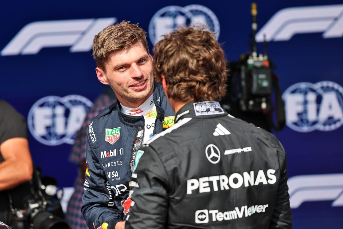 Wolff desconsidera preocupação em ter Antonelli e Verstappen como colegas na Mercedes.