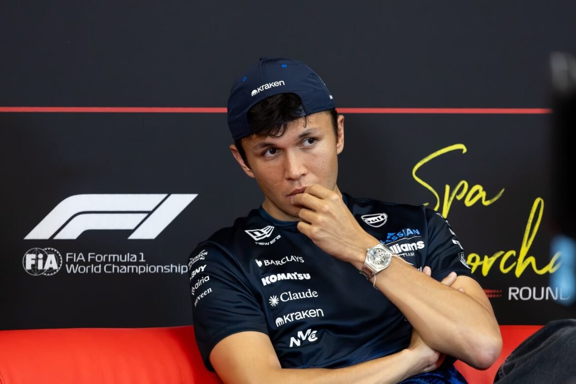 Albon diminui expectativas em relação a atualizações da Williams em Baku.
