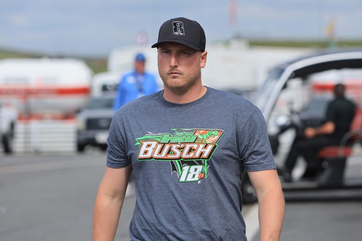 Austin Hill estava satisfeito em permanecer na NASCAR O'Reilly, mas acolhe novo papel na Cup.