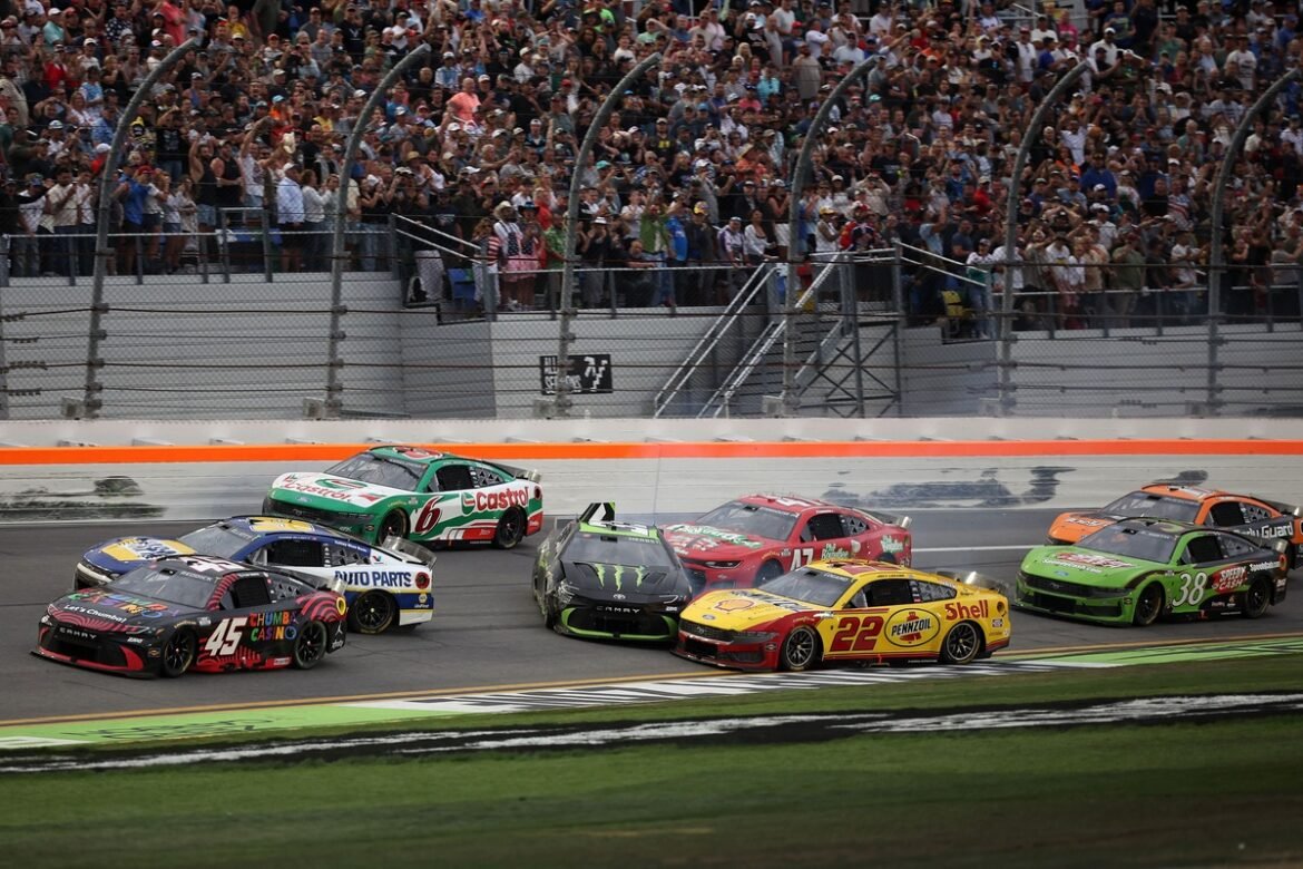 Calendário completo da NASCAR 2027 divulgado para as categorias Cup, O'Reilly e Craftsman Trucks