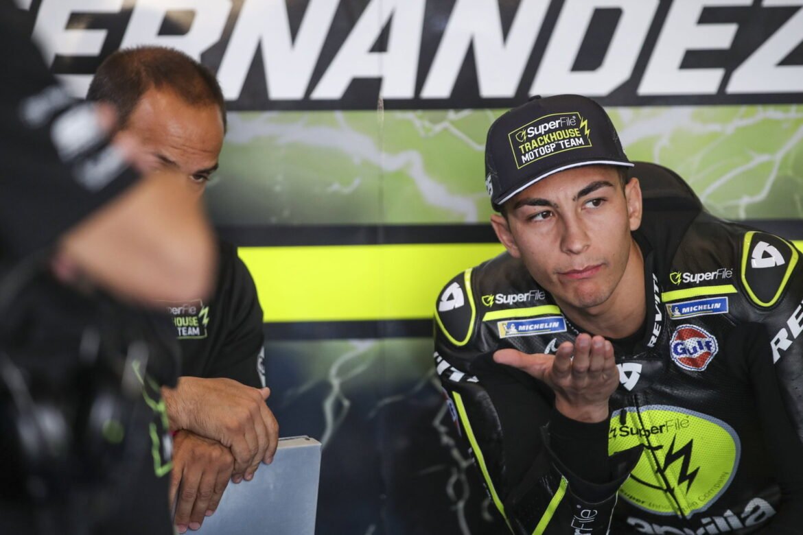 Como a MotoGP Britânica foi conquistada ao estar "irritado" antes da corrida