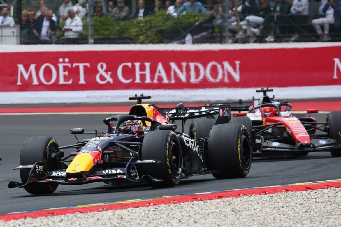 Ex-membro da Ferrari critica a Red Bull e apoia declaração de Verstappen.