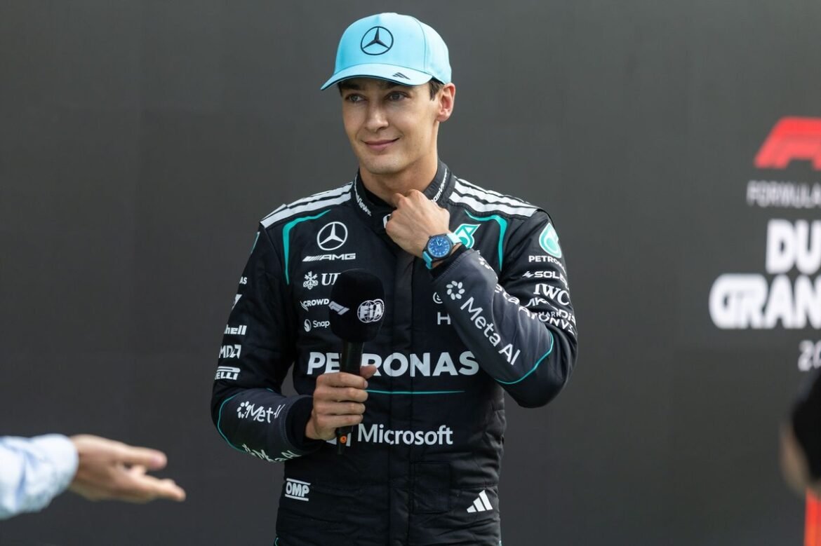 George Russell oferece evento especial de kart em Silverstone para membros da equipe Mercedes.