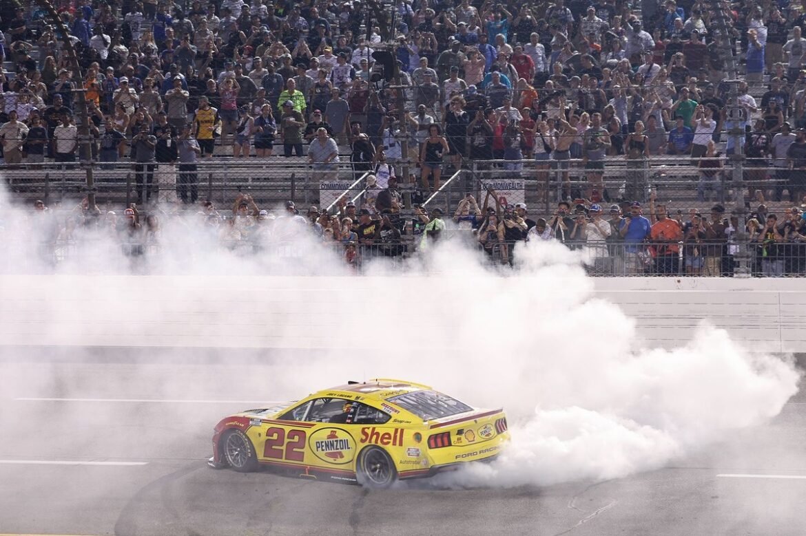 Kyle Petty acredita que a temporada da NASCAR ainda reserva uma grande surpresa.