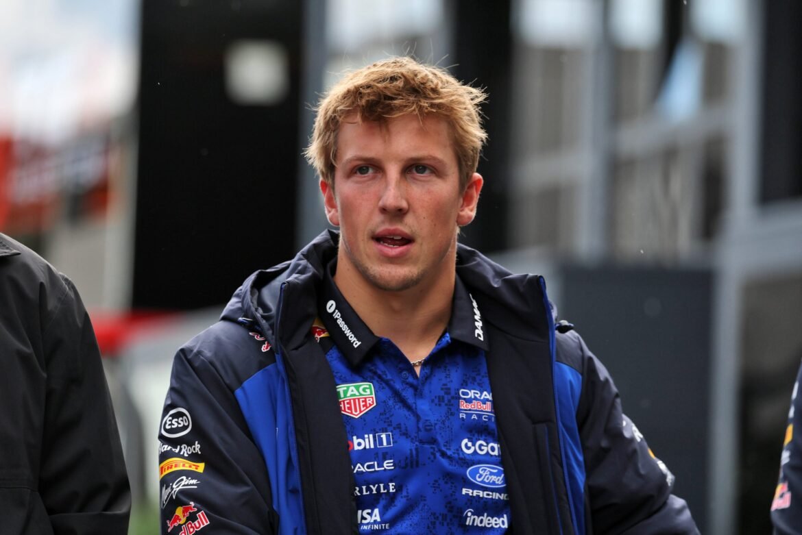 Lawson destaca uma grande diferença entre os carros da Red Bull de 2025 e 2026.