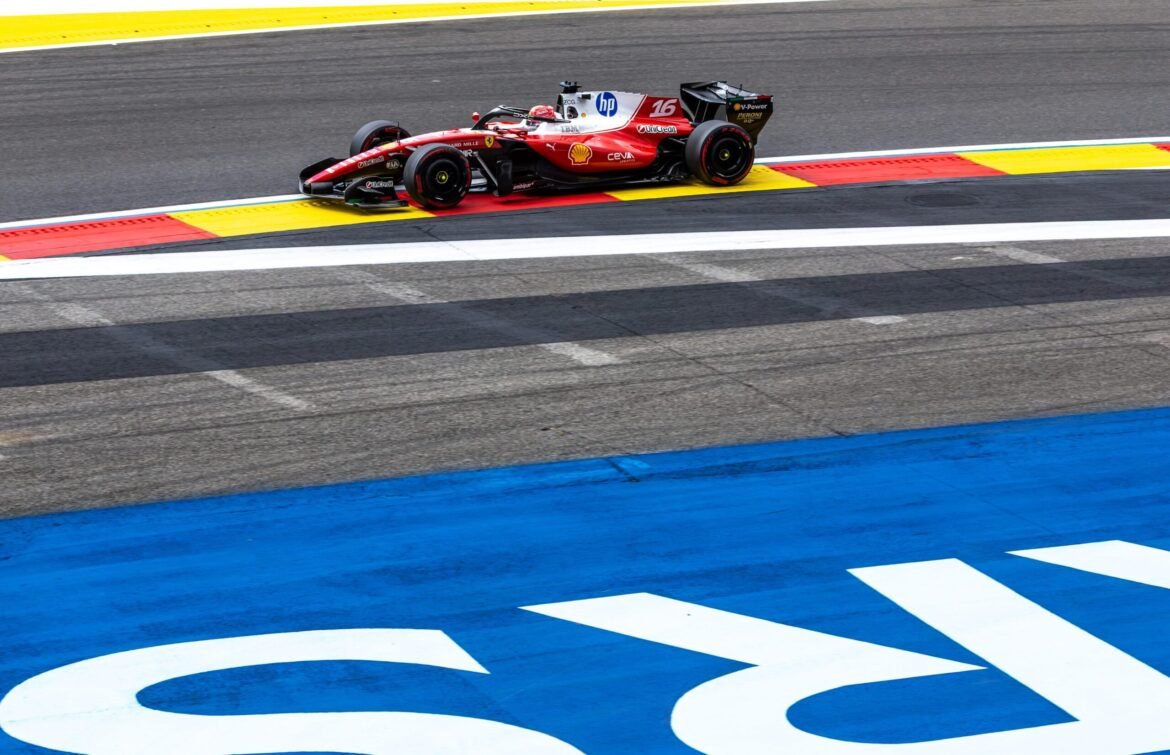 Montoya critica Leclerc por desobedecer ordem da Ferrari