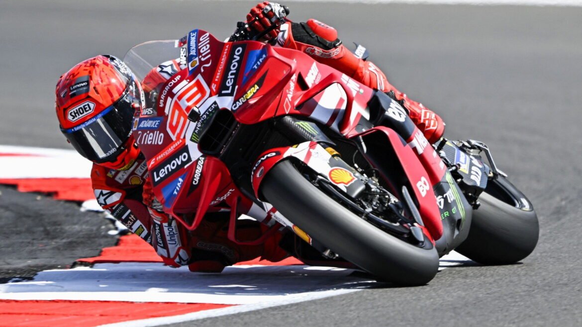 "Nascido com pneus Pirelli" - Marc Márquez apoia pilotos da Moto2 para o MotoGP 2027.