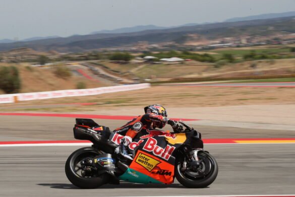 O erro na grade da MotoGP que deixou Pedro Acosta "realmente lutando" no Sprint de Aragão.