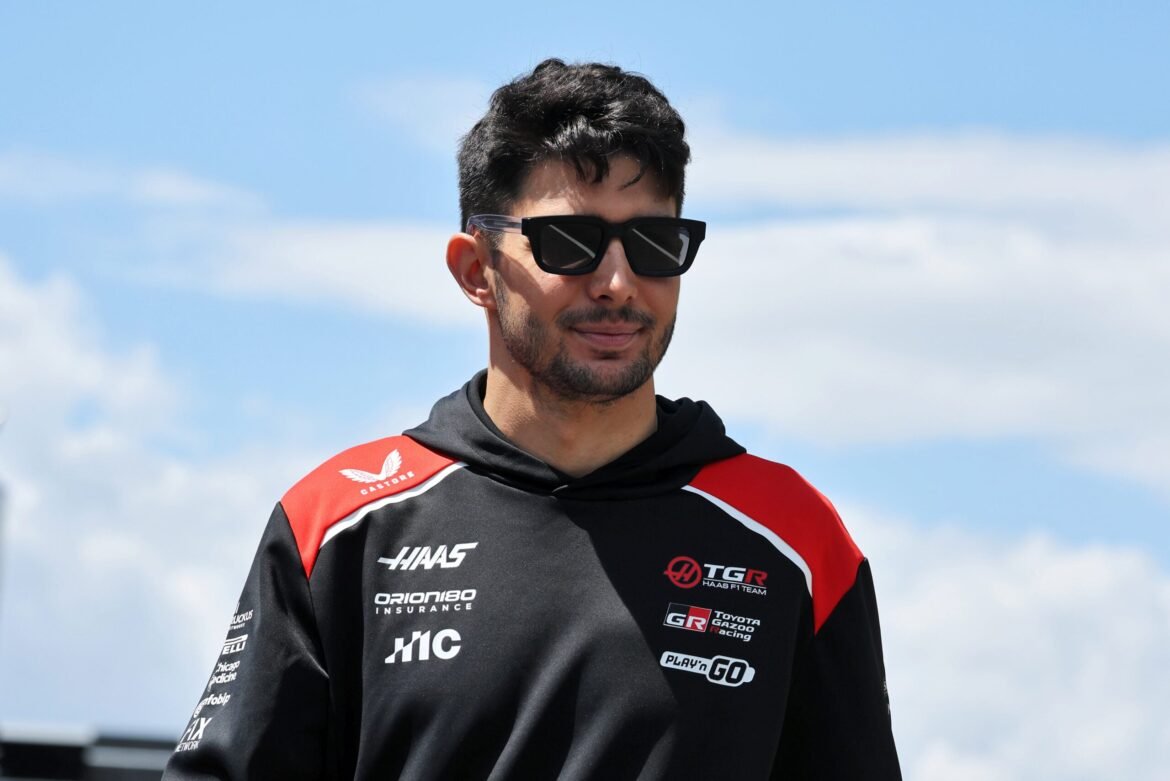 Ocon revela os detalhes de um ano tumultuado como piloto reserva na Mercedes.