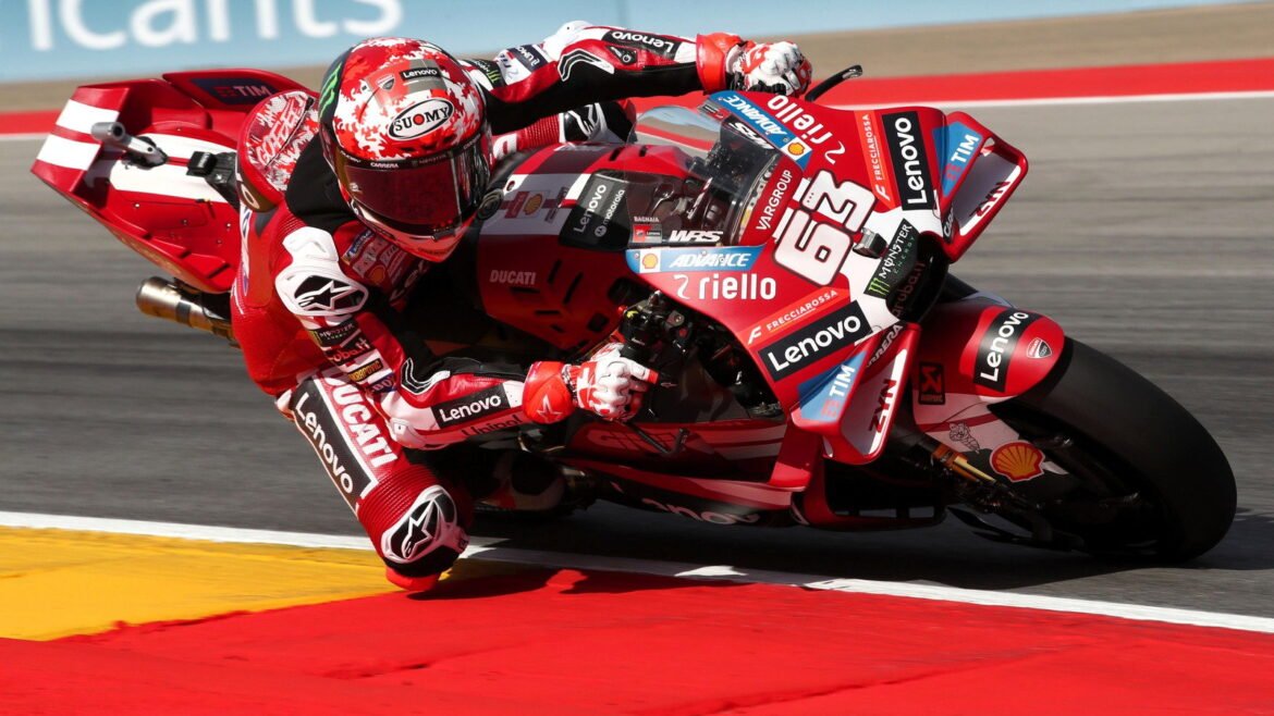 Pecco Bagnaia: “Tenho dificuldades para realizar atividades normais” desde o MotoGP de Silverstone.