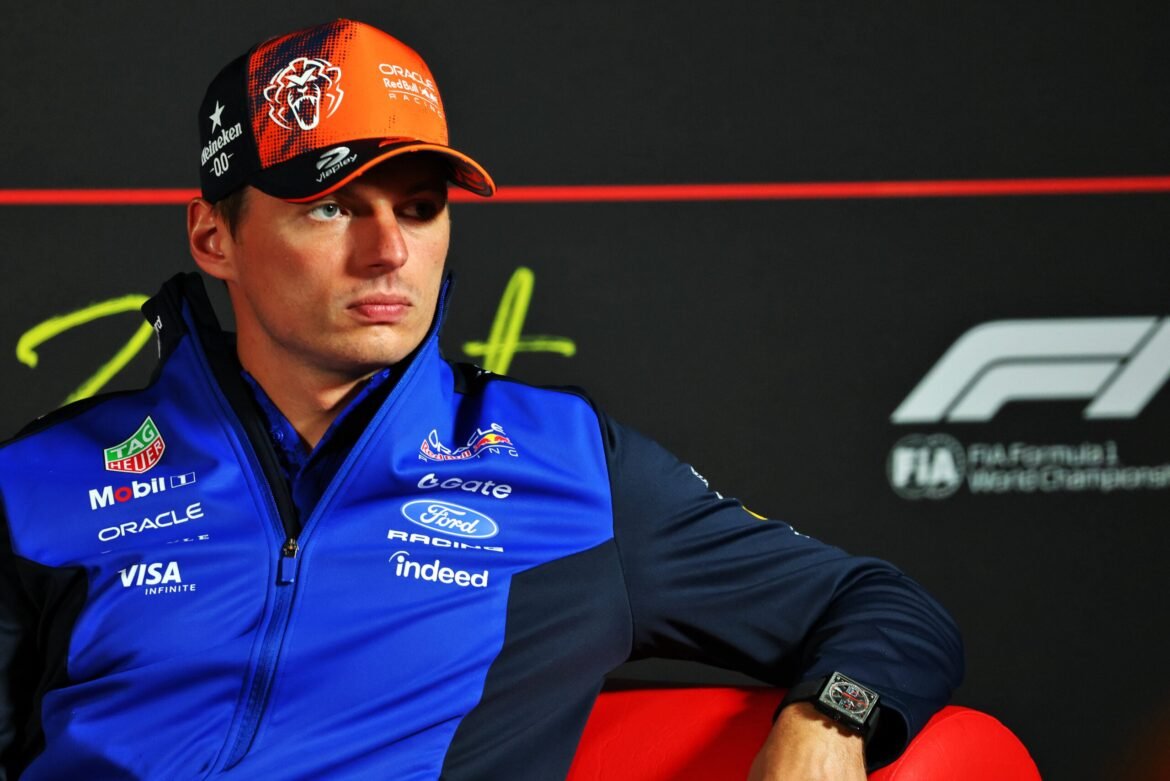 Rosberg aponta falha de Verstappen na colisão que finalizou a corrida na Holanda.