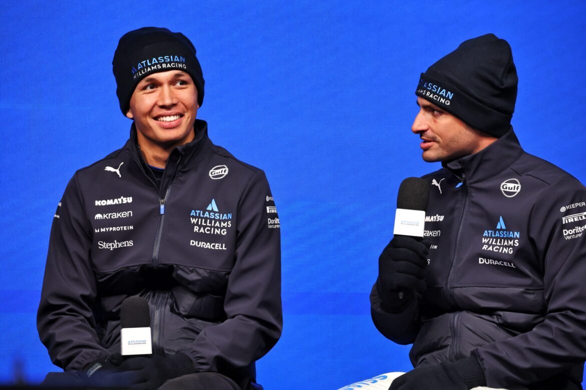 Williams divulga extensão do contrato de Sainz por múltiplos anos.