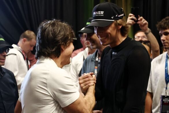 Estrelas da NASCAR Cup reagem à sequência de Dias de Trovão e encontram Tom Cruise em Daytona