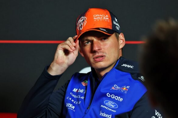 Marko expressa preocupação após grave acidente de Verstappen em Zandvoort.